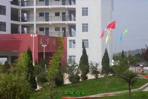 校園環(huán)境
