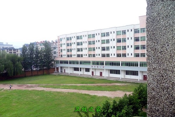校園環(huán)境